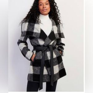 EUC Roots Julia Coat Park Plaid